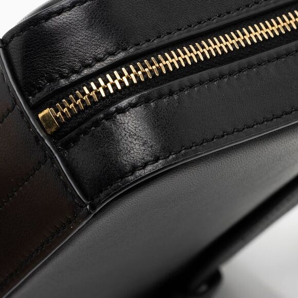 Saint Laurent Matalasse Calfskin Monogram Vicky Belt Bag - Picture 15 of 15